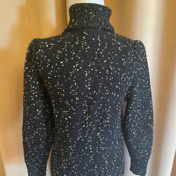 NEW! Ann Taylor Black & Metallic Gold Turtleneck Puff Sleeve Sweater Size S/P - Picture 4 of 11
